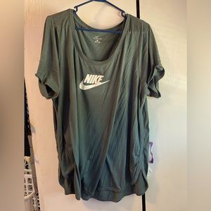 PLUS SUZE WMNS NIKE TEE